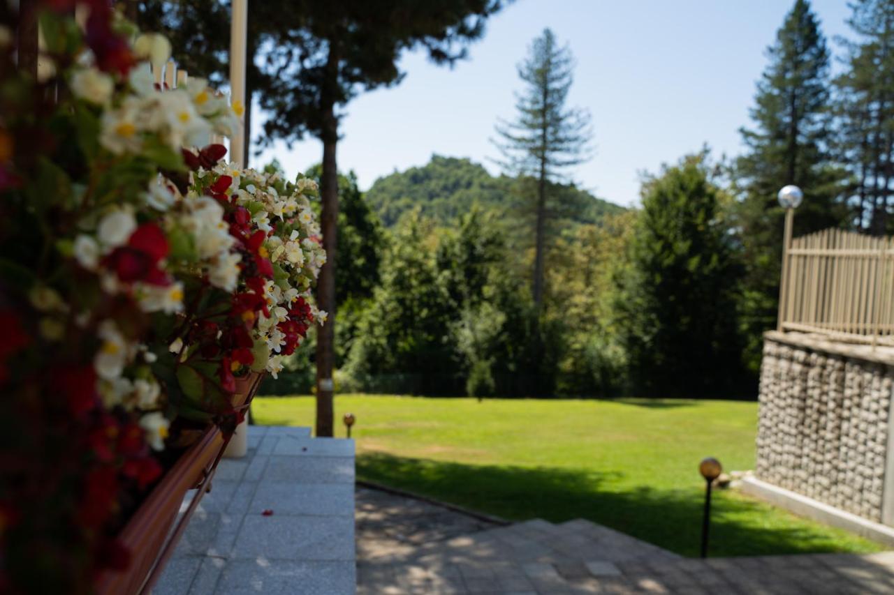 Hotel Velista Voneshta Voda Esterno foto