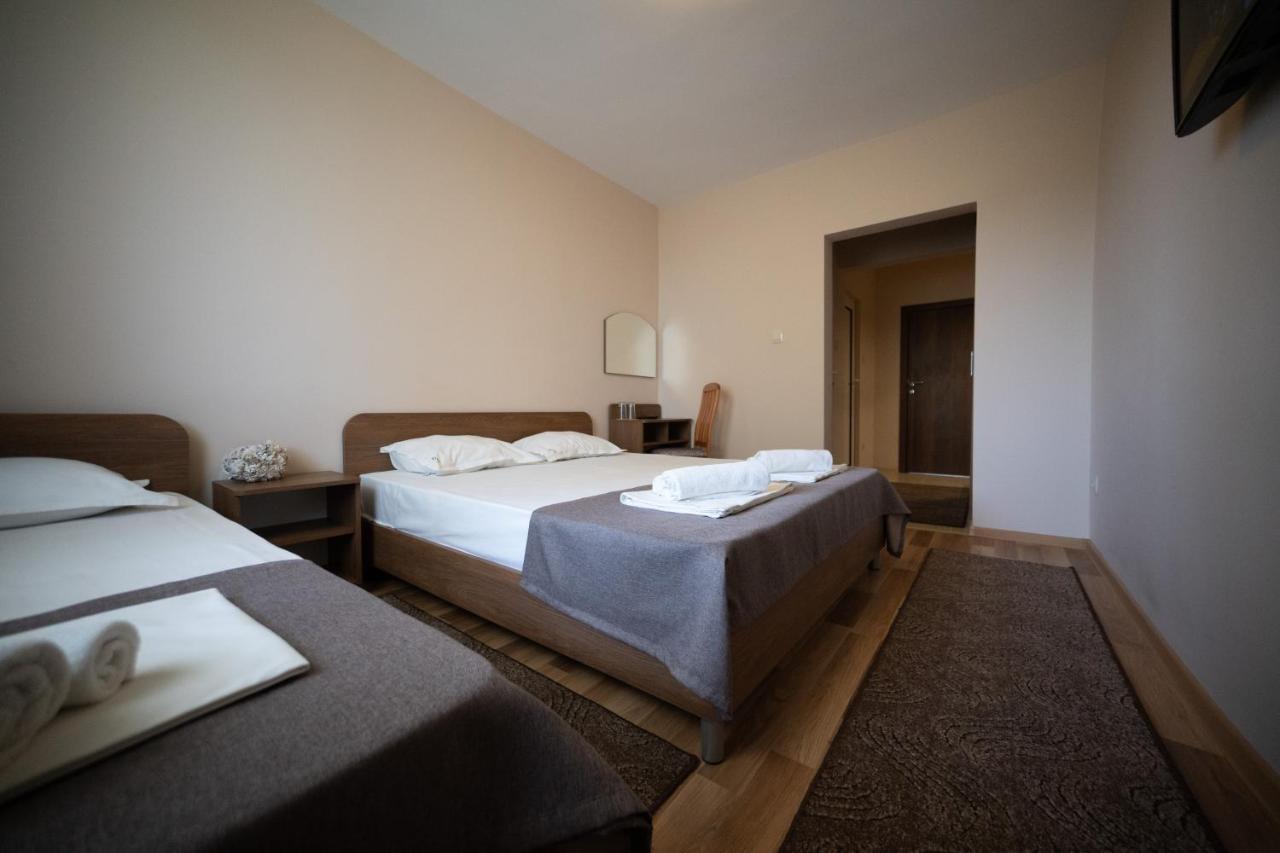 Hotel Velista Voneshta Voda Esterno foto