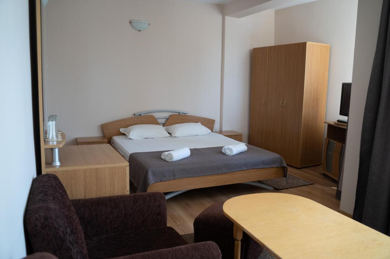 Hotel Velista Voneshta Voda Esterno foto